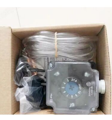 Johnson P233A-4-AKC Air Duct Differential Pressure Switch Controller with 1 Year Warranty and OEM ODM Support