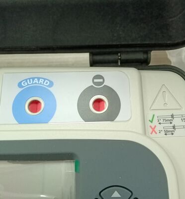 Megger S1-1568 Insulating Resistor Meter with 24 V Testing Voltage > 10 MΩ Insulation Resistance and ±(0.01% + 1) Accuracy